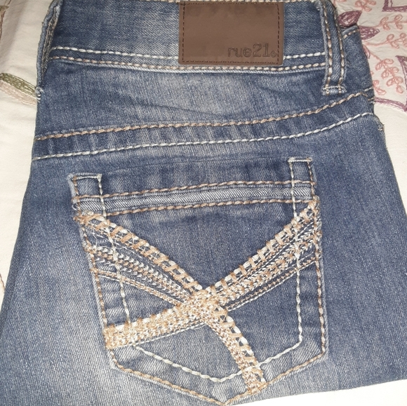 Rue 21 shorts - Picture 2 of 3